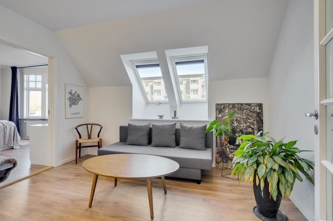 Bath Tub Penthouse In The City Aalborg Dış mekan fotoğraf